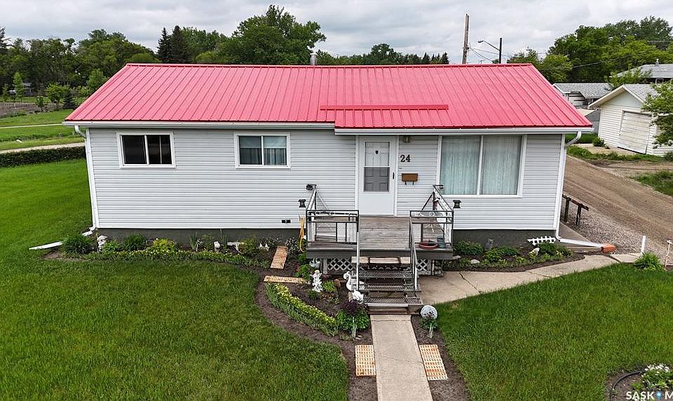 1st image of 24 13th AVENUE SE