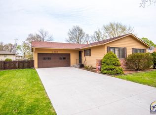 4010 SW 35th St, Topeka, KS 66614