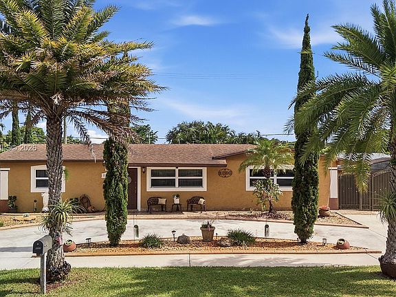 3rd image of 7858 NW 171st St