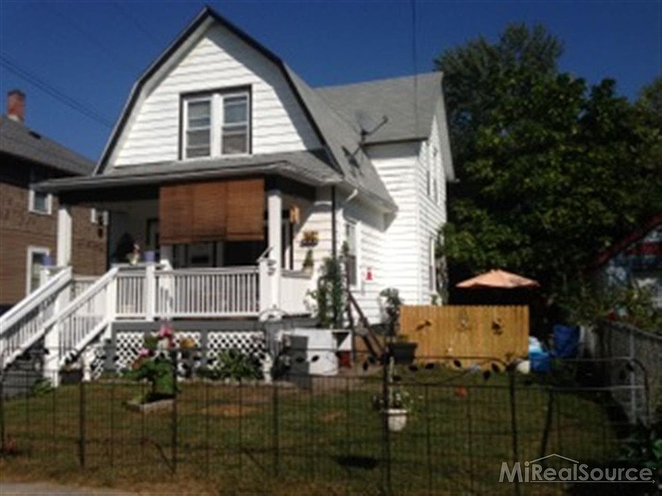 1st image of 30 Grove Park St