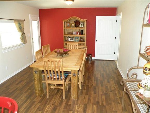 5th image of 705 Tahiti Dr