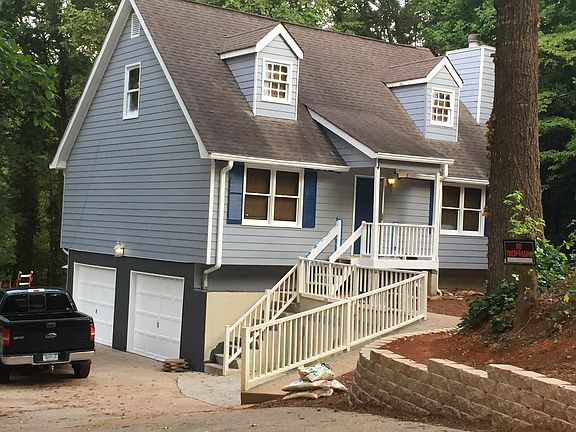 3rd image of 139 Little Brook Dr