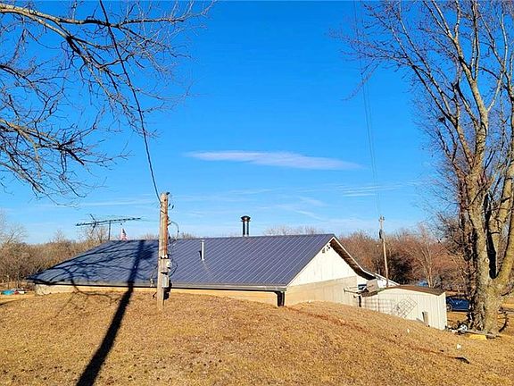 2nd image of 25 Lakeview Dr