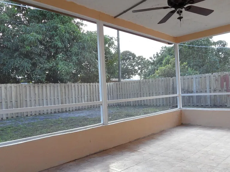 9100 NW 26th Pl — Photo 18