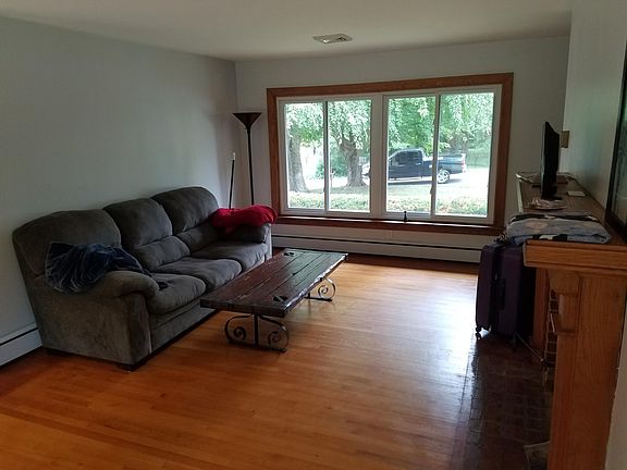 5th image of 202 Cork Dr