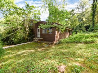 5511 Old Walland Hwy, Walland, TN 37886