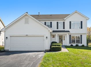 855 W Briarcliff Rd, Bolingbrook, IL 60440