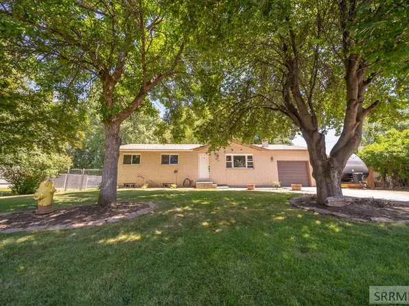 632 N 3rd W, Rigby, ID 83442