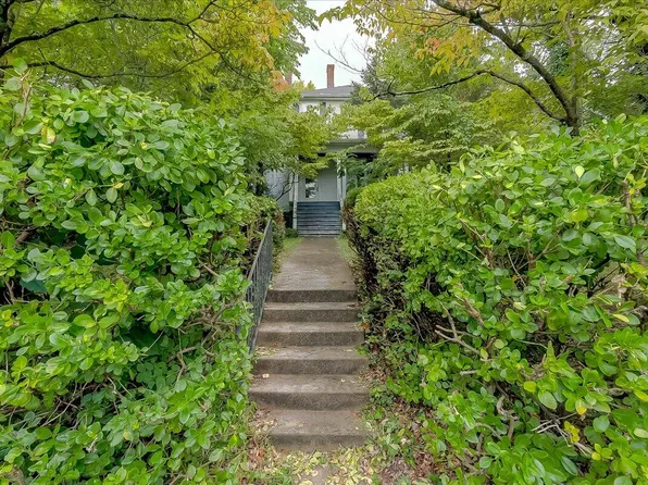 511-513 Capital Ave, Frankfort, KY 40601