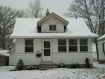 1st image of 4964 N Kingsley Dr