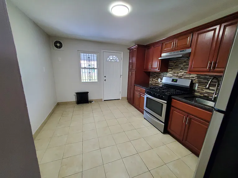 626 Baker Ave #2 — Photo 9