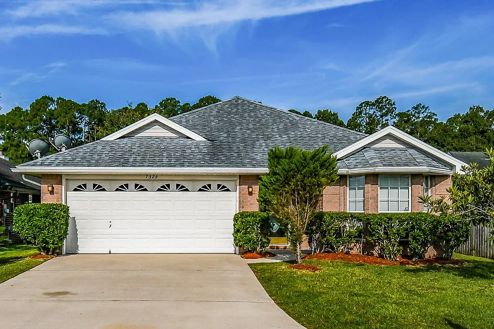 3 bed, 2.0 bath, 1594 sqft, $1,980 — Photo 1