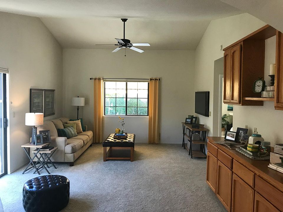 2nd image of 2233 Corral Dr