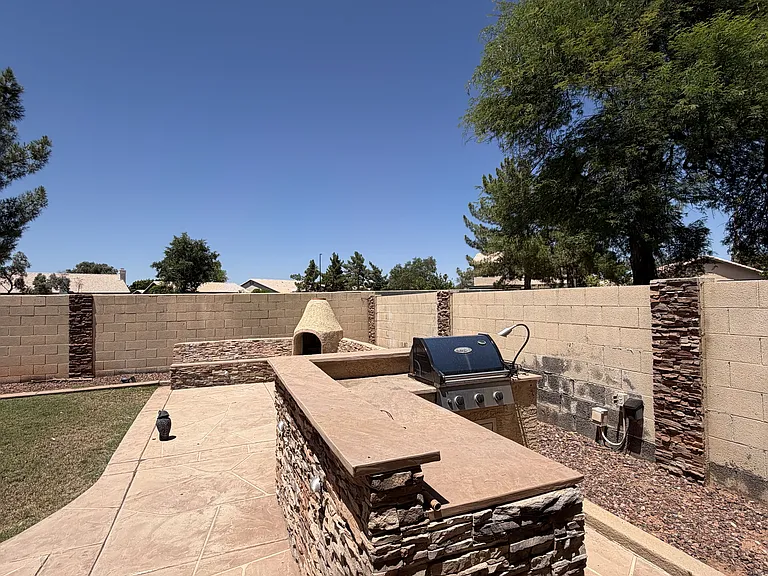 1124 W Laurel Ave — Photo 10