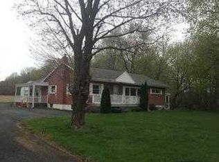 32 State Rd, Mechanicsburg, PA 17050