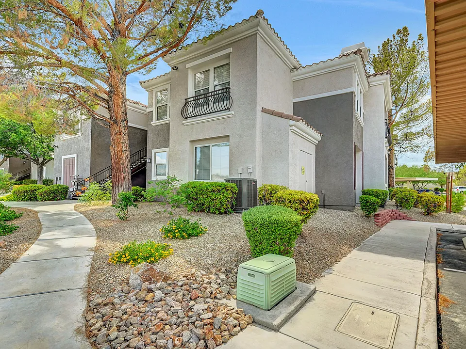 2325 Windmill Pkwy #911
