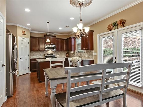 5th image of 148 Bevington Ln