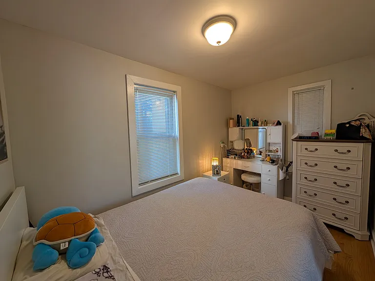1746 W Beach Ave #CH1 — Photo 9