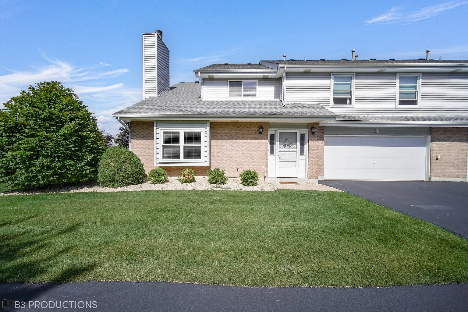 5618 W Von Ave Unit A photo 1