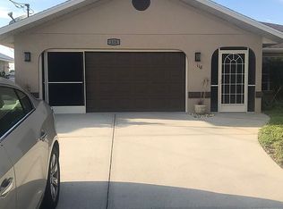 118 Bunker Rd, Rotonda West, FL 33947