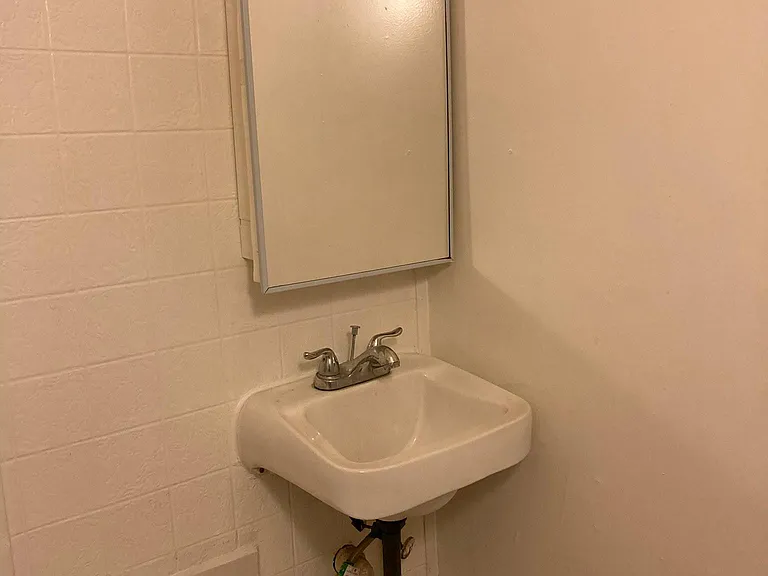708 Amador St — Photo 13