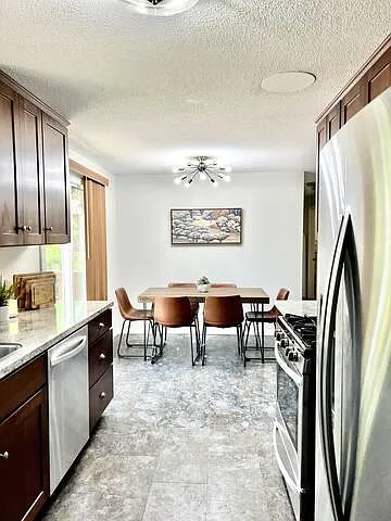 4605 Wentworth Dr — Photo 6
