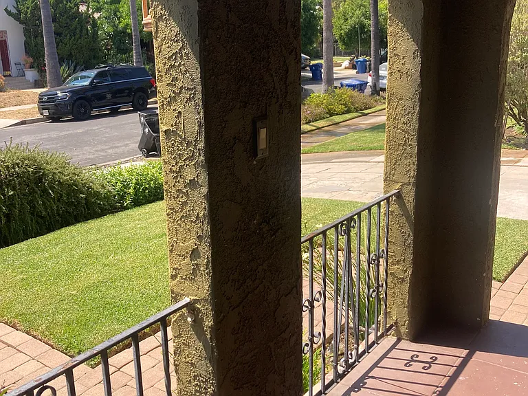 Arched entry porch