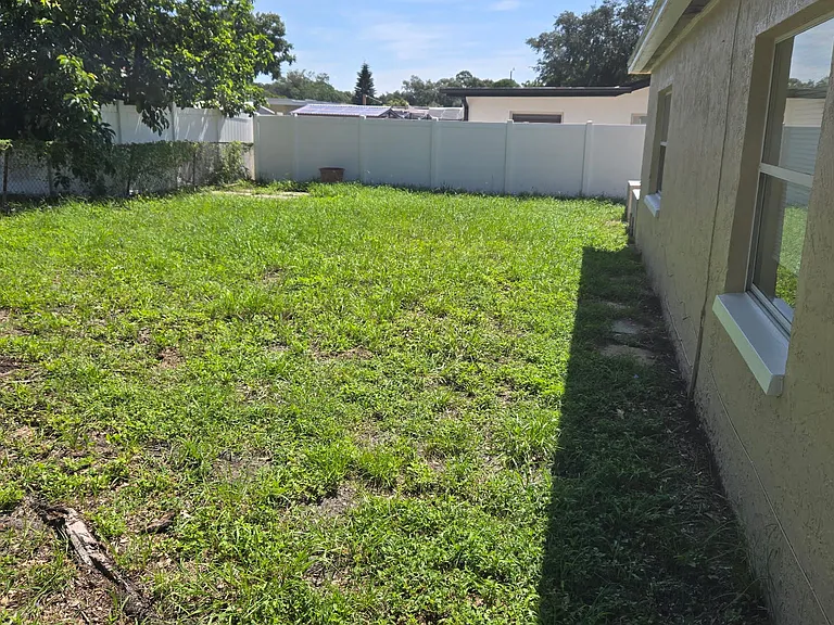 5633 Auld Ln — Photo 35