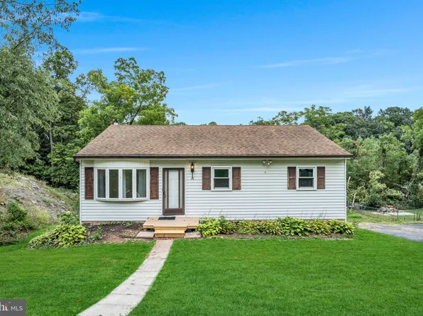 20 Black Walnut Dr, Etters, PA 17319