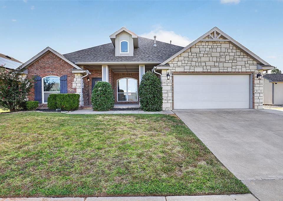 1st image of 14100 Celeste Ln
