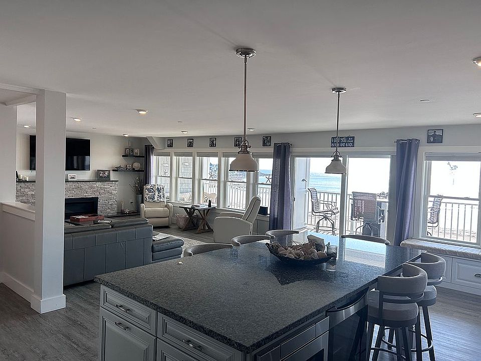 1st image of 377 Ocean Blvd #9