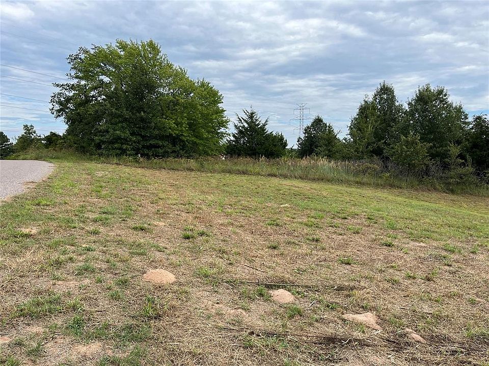 2nd image of Candlewood Dr Lot 40