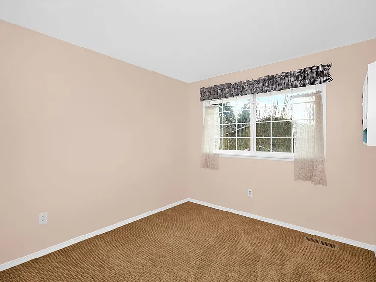 10127 NE 141st Pl — Photo 14