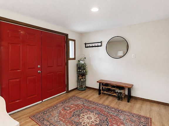 2nd image of 705 Washington Ave