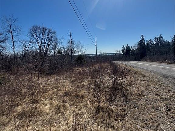 4th image of 90 Foster Hill Rd