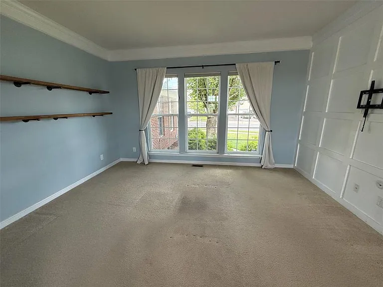 1812 Emerald Dr S — Photo 11