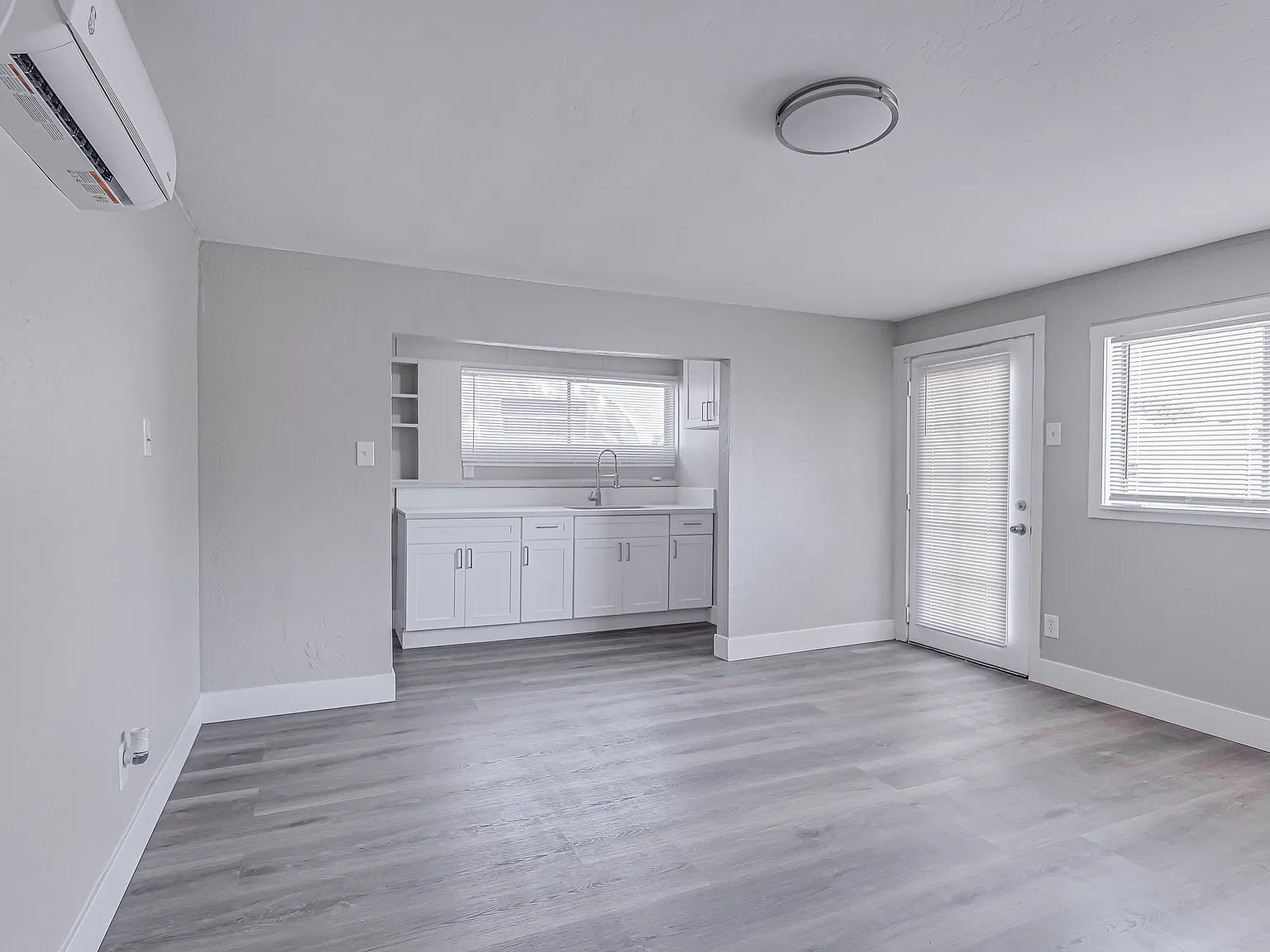 Studio, 500 sqft, $1,000 — Photo 3