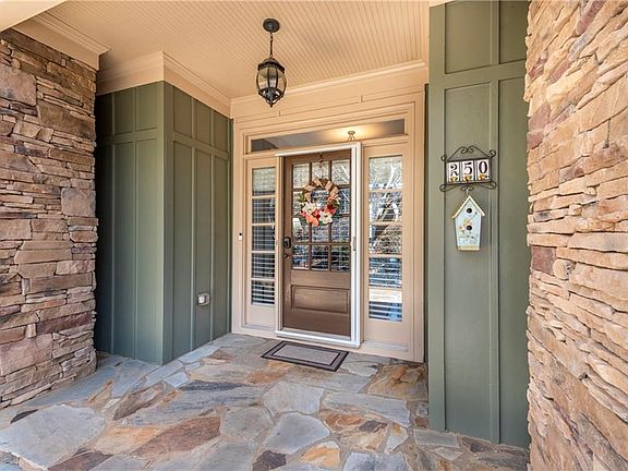 4th image of 250 Oak Morris Ridge Rd