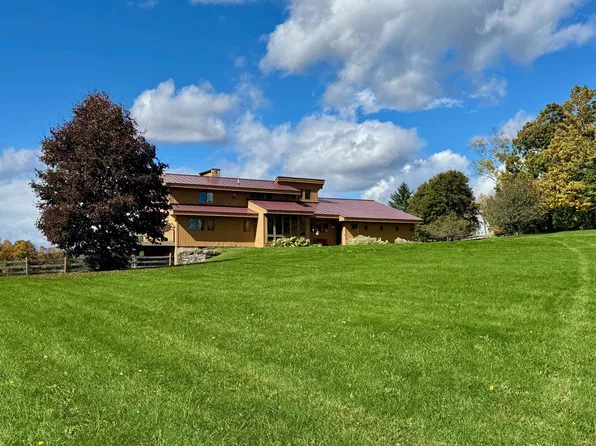 33 Highfield Drive, West Windsor, VT 05089