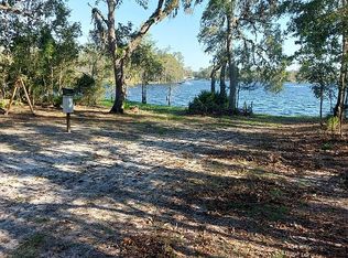 159 SE Oaktree Rd, Branford, FL 32008