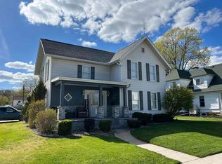 113 N Brown St, Middlebury, IN 46540