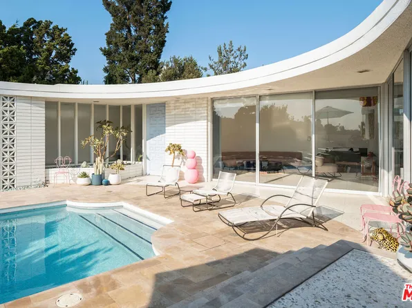 4575 Dundee Dr, Los Angeles, CA 90027