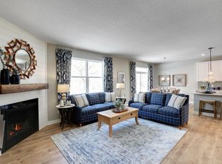 4749 Camden Cir, Chaska, MN 55318