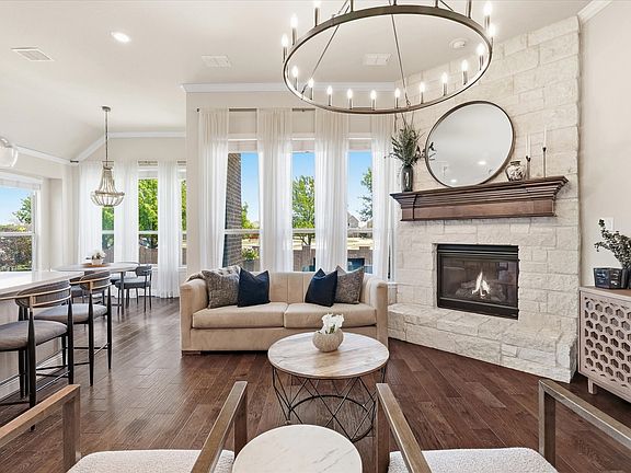 4th image of 1520 Grapevine Rdg