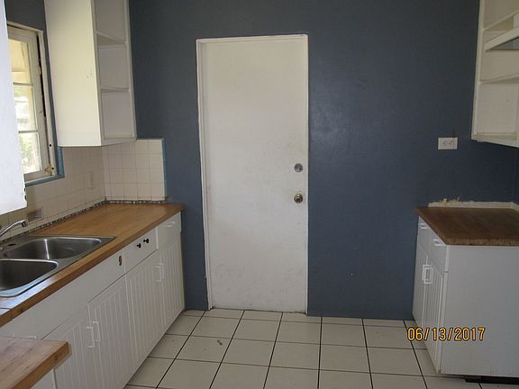 3rd image of 5728-30 Winchester St