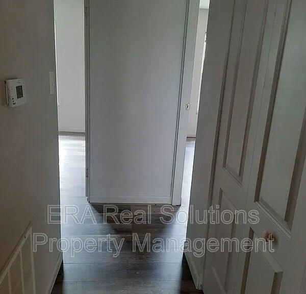 2001 Heritage Dr #5 — Photo 6