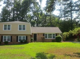 172 King Arthur Dr, Lawrenceville, GA 30046