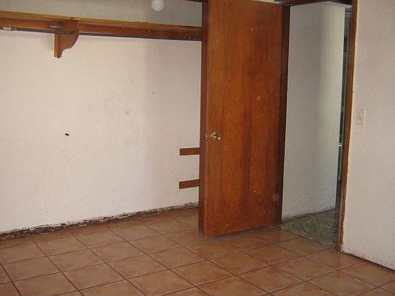 3rd image of 6911 N 21st St