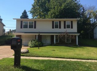 2375 Wesglen Estates Dr, Maryland Heights, MO
