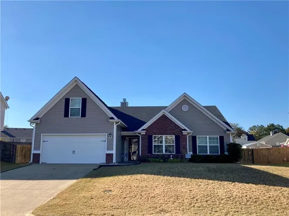 12 Oakwood Dr, Phenix City, AL 36870